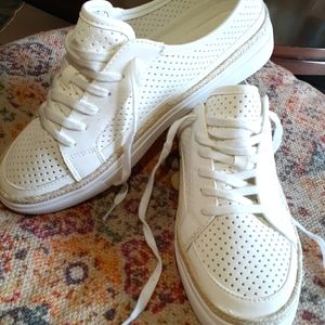 Cutest white shoes ever